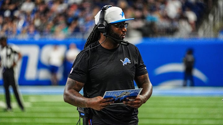 Detroit Lions defensive coordinator Kelvin Sheppard looks on during the first quarter of the preseason game at Ford Field in Detroit, Saturday, Aug. 16, 2025.