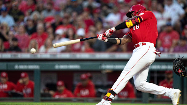 Cincinnati Reds third baseman Noelvi Marte (16) hits a base hit.