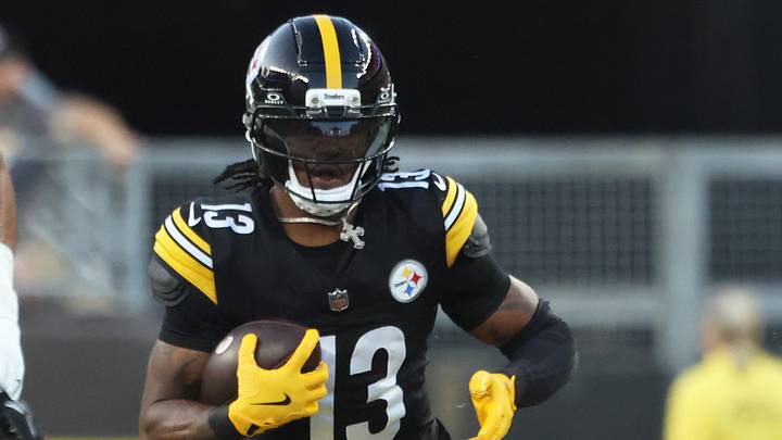 Aug 21, 2026; Pittsburgh, Pennsylvania, USA; Pittsburgh Steelers running back Rico Dowdle (13) runs the ball against the New York Jets during the second quarter at Acrisure Stadium. Aug 21, 2026; Pittsburgh, Pennsylvania, USA; Pittsburgh Steelers running back Rico Dowdle (13) runs the ball against the New York Jets during the second quarter at Acrisure Stadium.