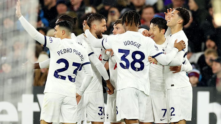 West Ham United v Tottenham Hotspur - Premier League