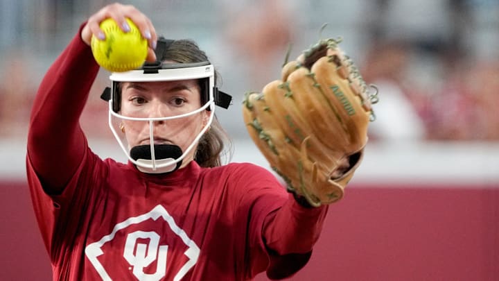 Oklahoma pitcher Sydney Berzon (29) pitches during an exhibition NCAA softball game between Oklahoma and Oklahoma Christian at Love’s Field in Norman, Okla., on Wednesday, Oct. 15, 2025. Oklahoma pitcher Sydney Berzon (29) pitches during an exhibition NCAA softball game between Oklahoma and Oklahoma Christian at Love’s Field in Norman, Okla., on Wednesday, Oct. 15, 2025.