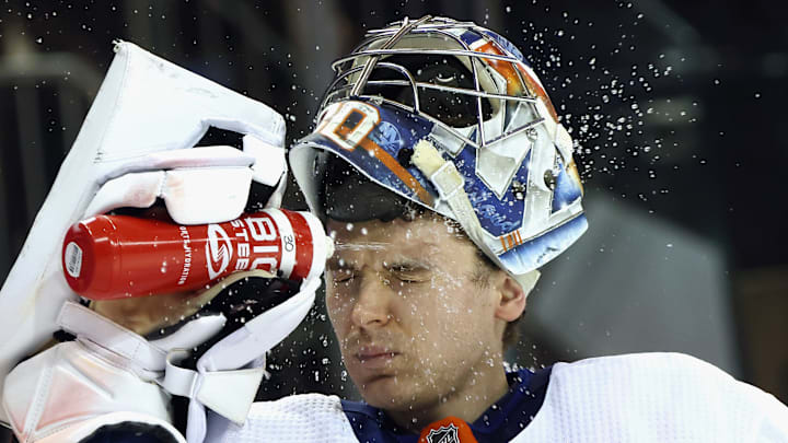 New York Islanders v New York Rangers