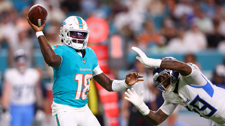 Tennessee Titans v Miami Dolphins