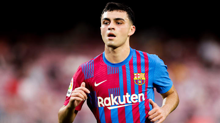 Ele fica! Barcelona alinha acordo de renovação com Pedri até meados de 2026. Contrato vai contar com cláusula rescisória de um bilhão de euros.