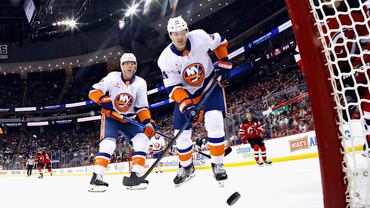 The New York Islanders hope to continue their winning ways against the defending Stanley Cup champion Florida Panthers on Saturday night.