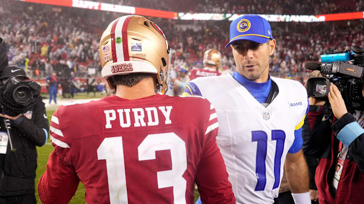 Los Angeles Rams quarterback Jimmy Garoppolo (R) and San Francisco 49ers quarterback Brock Purdy (L)
