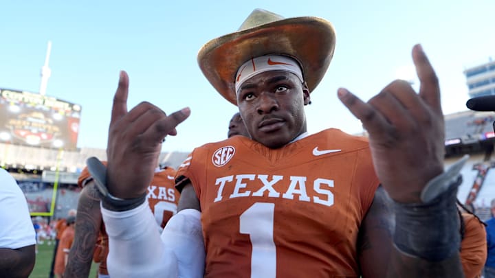 Texas Longhorns defensive end Colin Simmons.
