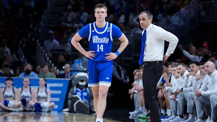 Drake Bulldogs guard Bennett Stirtz (14) talks with head coach Ben McCollum 