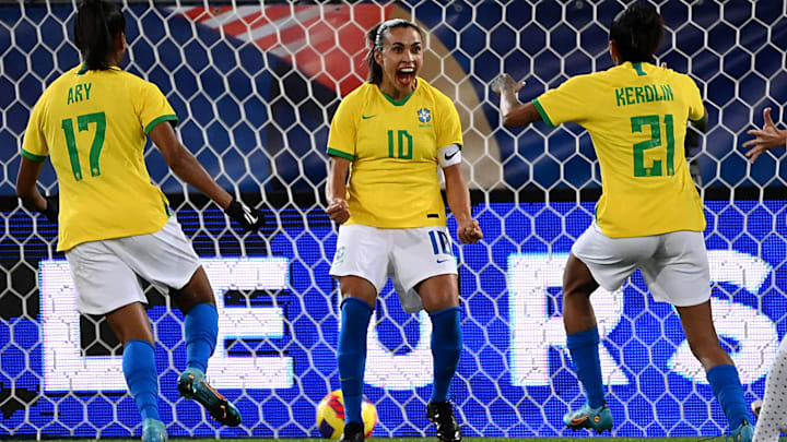 A técnica Pia Sundhage vai convocar as 23 jogadores ainda neste mês