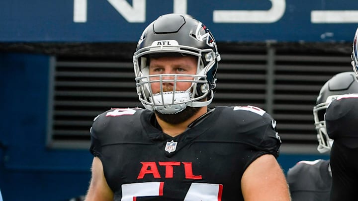 Atlanta Falcons' Ryan Neuzil played half of the team's snaps at center in 2024, and the club has put its faith in him for 2025.