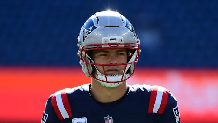 New England Patriots quarterback Drake Maye (10) prior to a game against the Cleveland Browns New England Patriots quarterback Drake Maye (10) prior to a game against the Cleveland Browns