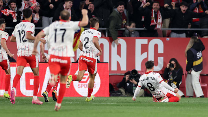 Girona vira para cima do Barcelona e ajuda o Real Madrid em LaLiga