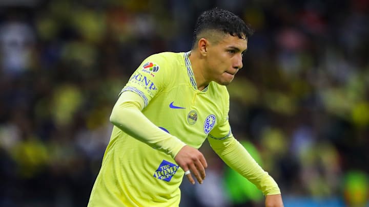 Emilio Lara aun no reporta con América a la pretemporada