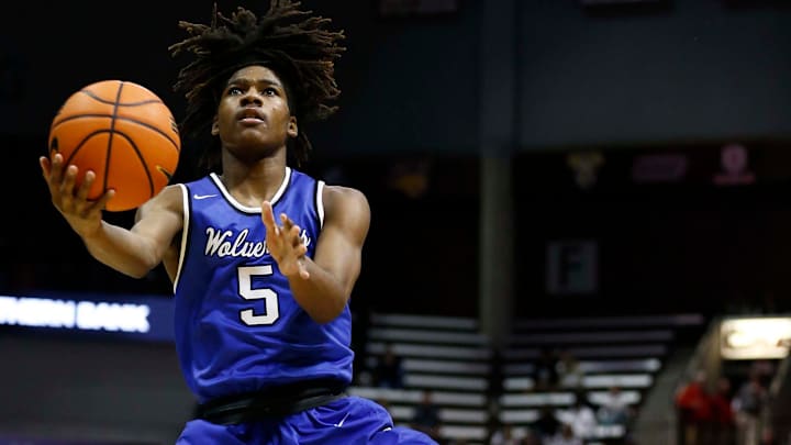 Senior Dehrio McCaskill and defending Class 4 state champions Vashon take on MICDS in the sectional round of the MSHSAA Boys Class 4 playoff this week.