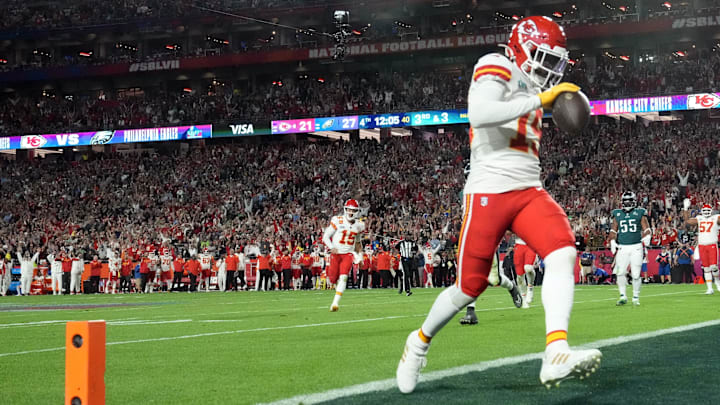 Feb 12, 2023; Glendale, AZ, USA; Kansas City Chiefs wide receiver Kadarius Toney (19) scores a