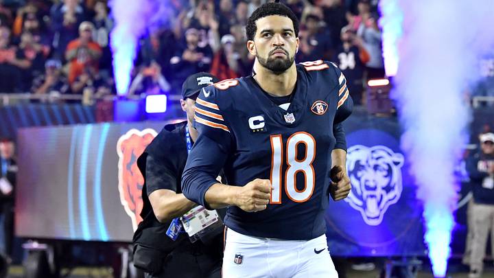 Chicago Bears quarterback Caleb Williams (18) takes the field prior to the game against the New England Patriots at Soldier Field. Mandatory Credit: Patrick Gorski-Imagn Images Chicago Bears quarterback Caleb Williams (18) takes the field prior to the game against the New England Patriots at Soldier Field. Mandatory Credit: Patrick Gorski-Imagn Images