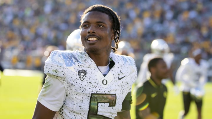 Nov 18, 2023; Tempe, Arizona, USA; Oregon Ducks defensive back Khyree Jackson (5) against the Arizona State Sun Devils at Mountain America Stadium.