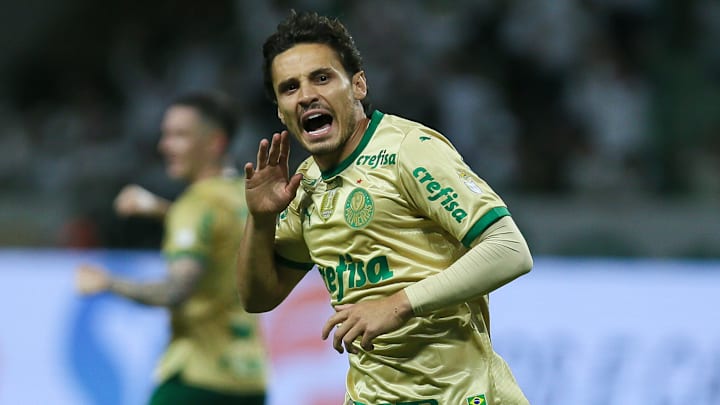 Palmeiras assumiu a vice-liderança do Brasileirão após golear o Criciúma na última rodada Palmeiras assumiu a vice-liderança do Brasileirão após golear o Criciúma na última rodada