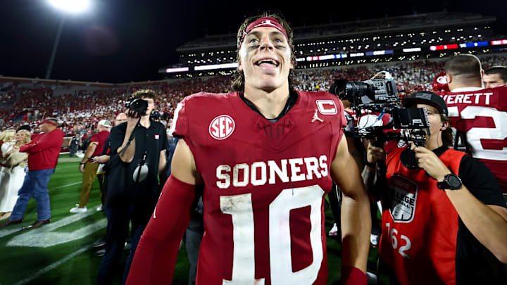 Oklahoma Sooners quarterback John Mateer.