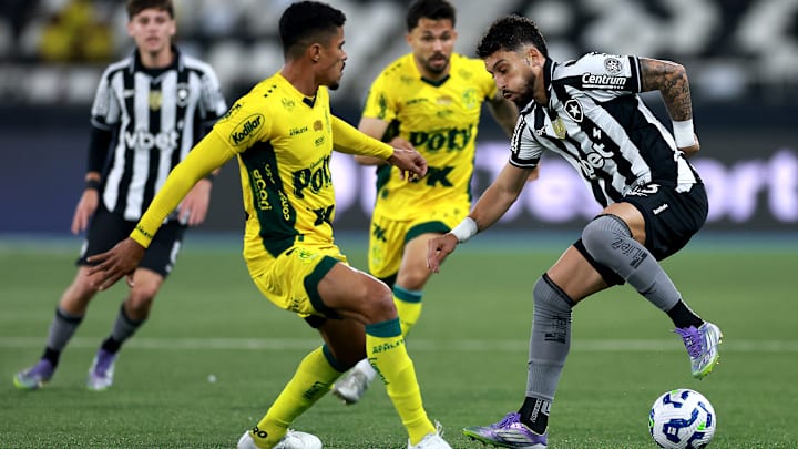 Partida foi válida pela 12ª rodada da Série A