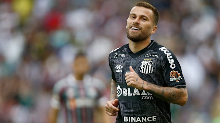 Santos, de Lucas Lima, tenta sair do Z-4