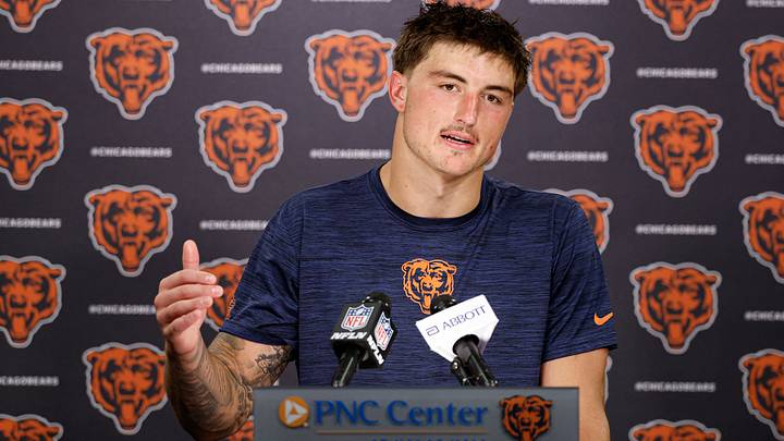 Chicago Bears tight end Colston Loveland speaks during Minicamp at Halas Hall. Mandatory Credit: Kamil Krzaczynski-Imagn Images Chicago Bears tight end Colston Loveland speaks during Minicamp at Halas Hall. Mandatory Credit: Kamil Krzaczynski-Imagn Images