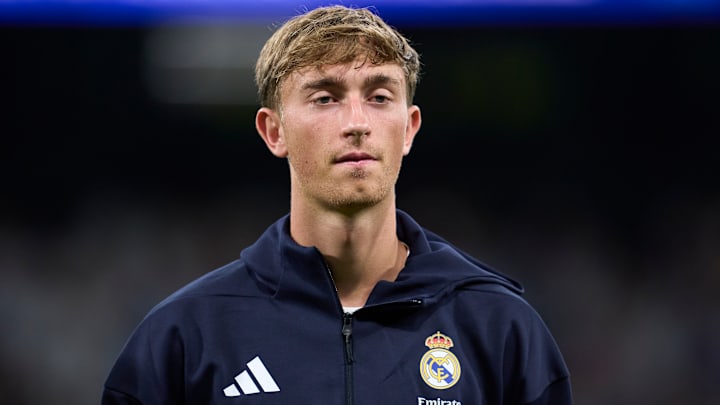 Dean Huijsen sah die Rote Karte Dean Huijsen sah die Rote Karte