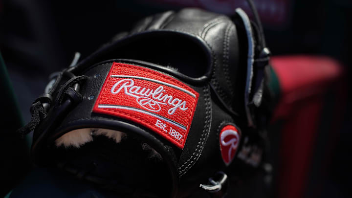May 1, 2018; Cincinnati, OH, USA; A view of the Rawlings logo on a glove prior to the game of the