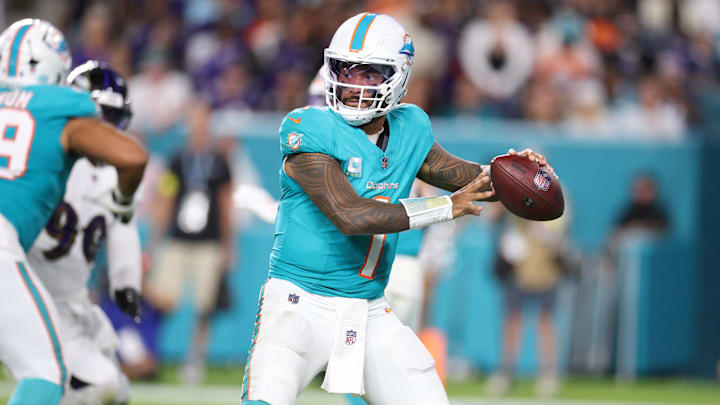 Miami Dolphins quarterback Tua Tagovailoa (1) throws downfield during the fourth quarter against the Baltimore Ravens at Hard Rock Stadium.