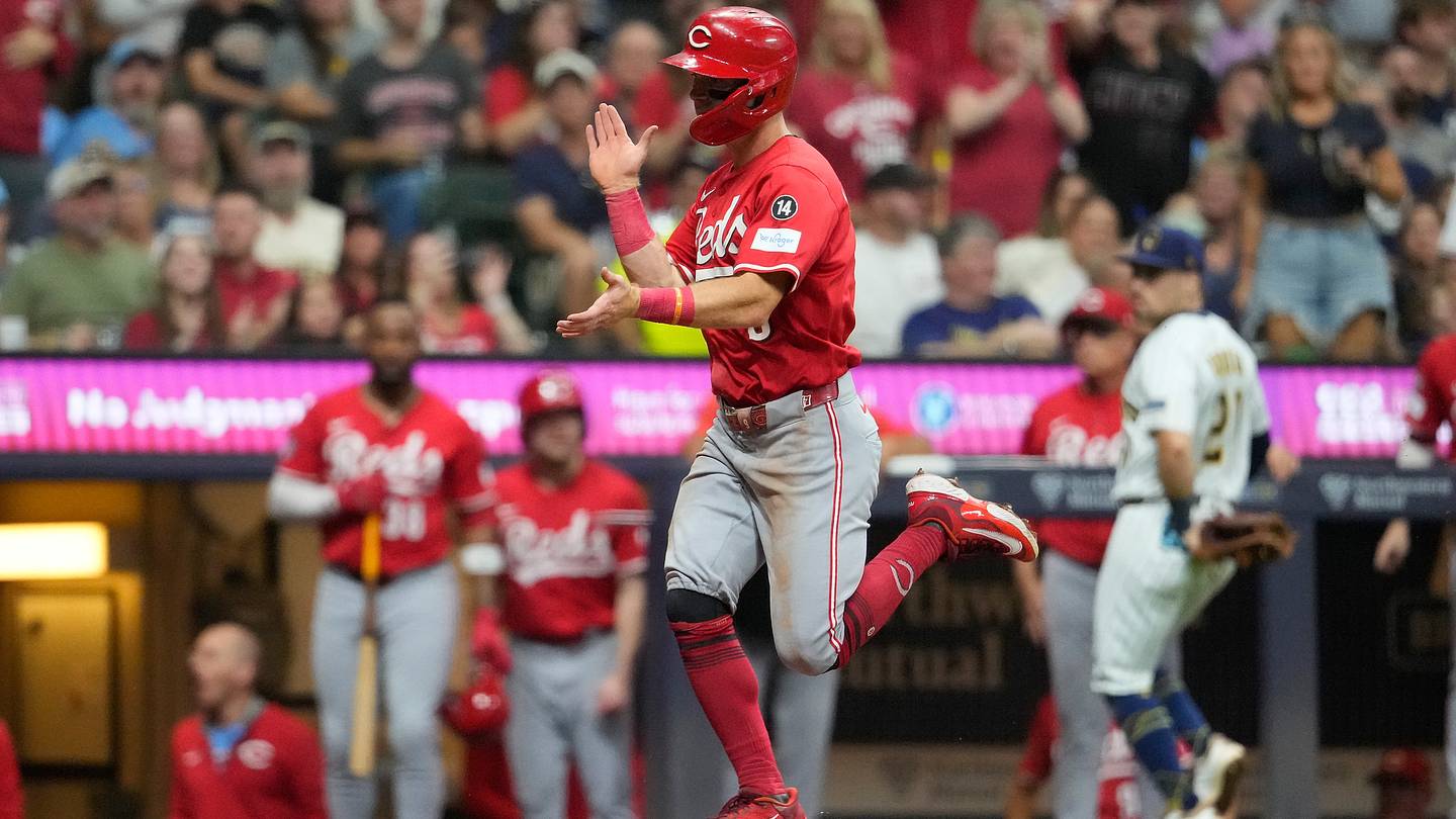 Diamondbacks Shift Lawlar to Outfield; Thomas Trade Looms