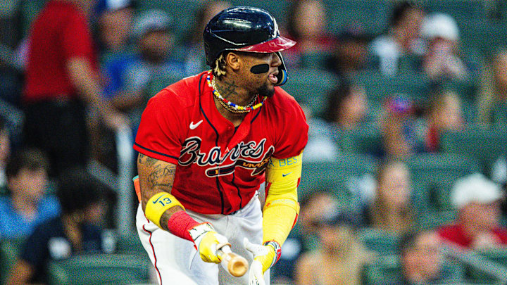 Ronald Acuña Jr. mejora de sus molestias en la rodilla 