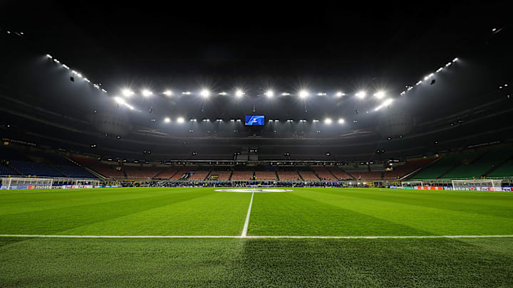 Arsenal travels to the San Siro looking to keep its unbeaten record alive in the Champions League.