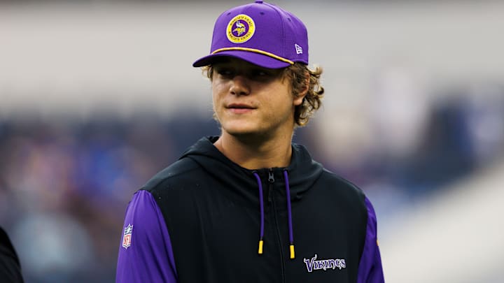 Minnesota Vikings v Los Angeles Rams