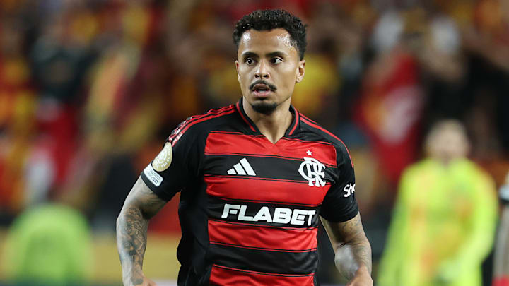 Allan disputou apenas cinco jogos no Brasileirão de 2025 e portanto pode atuar por qualquer outro clube da elite