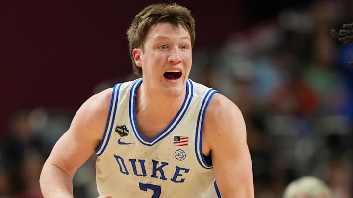 Apr 5, 2025; San Antonio, TX, USA; Duke Blue Devils guard Kon Knueppel (7) controls the ball against the Houston Cougars during the first half in the semifinals of the men's Final Four of the 2025 NCAA Tournament at the Alamodome. Mandatory Credit: Bob Donnan-Imagn Images Apr 5, 2025; San Antonio, TX, USA; Duke Blue Devils guard Kon Knueppel (7) controls the ball against the Houston Cougars during the first half in the semifinals of the men's Final Four of the 2025 NCAA Tournament at the Alamodome. Mandatory Credit: Bob Donnan-Imagn Images