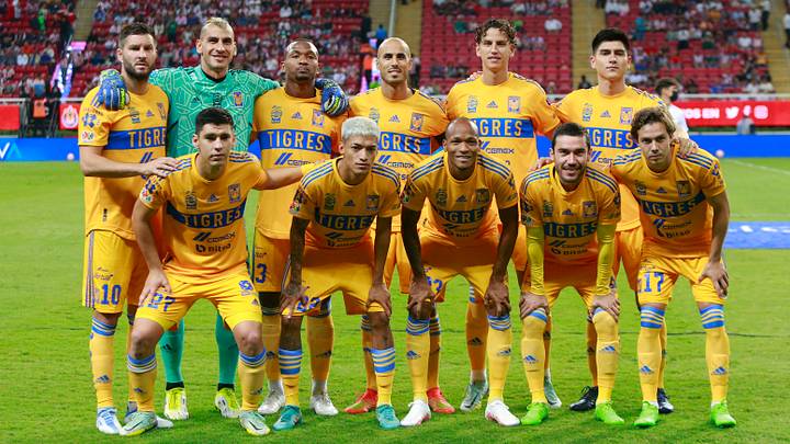 EquIpo de Tigres UANL. EquIpo de Tigres UANL.
