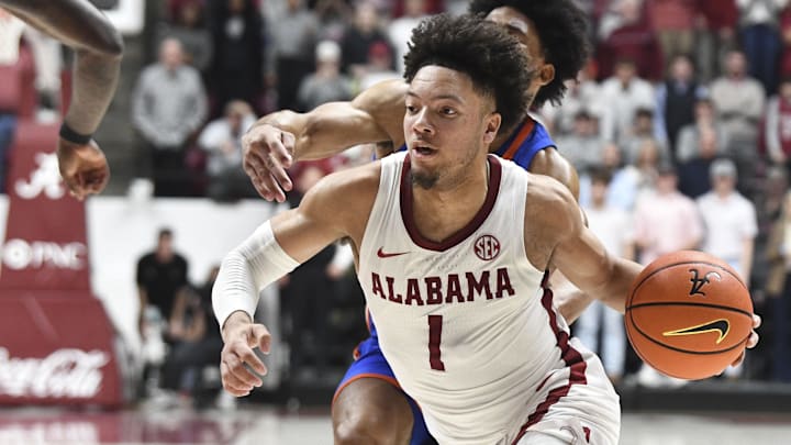 Feb 21, 2024; Tuscaloosa, Alabama, USA;  Alabama Crimson Tide guard Mark Sears (1) drives against