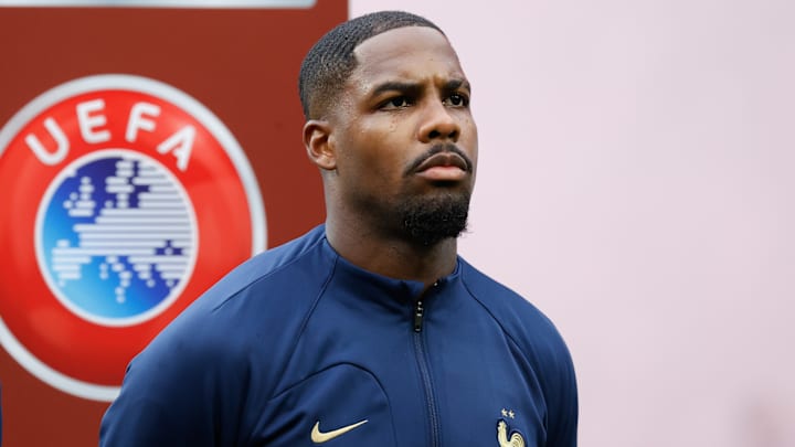 Mike Maignan passe un gros coup de gueule.