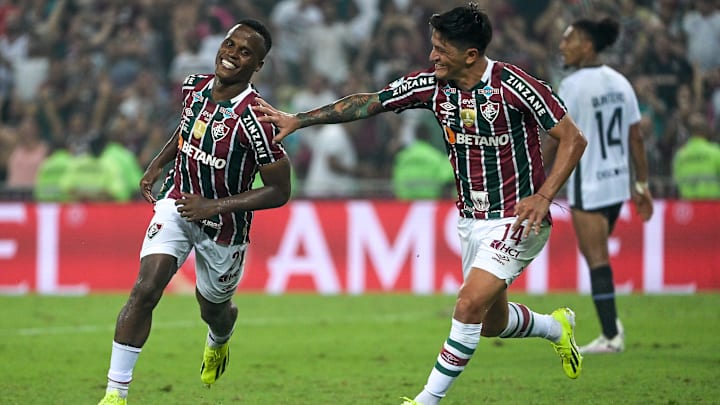 Arias foi o grande nome do Flu no título da Recopa Sul-Americana. Arias foi o grande nome do Flu no título da Recopa Sul-Americana.