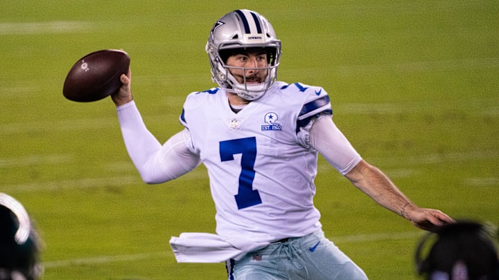 The Atlanta Falcons brought in former Dallas Cowboys quarterback Ben DiNucci for a tryout during rookie minicamp. The Atlanta Falcons brought in former Dallas Cowboys quarterback Ben DiNucci for a tryout during rookie minicamp.