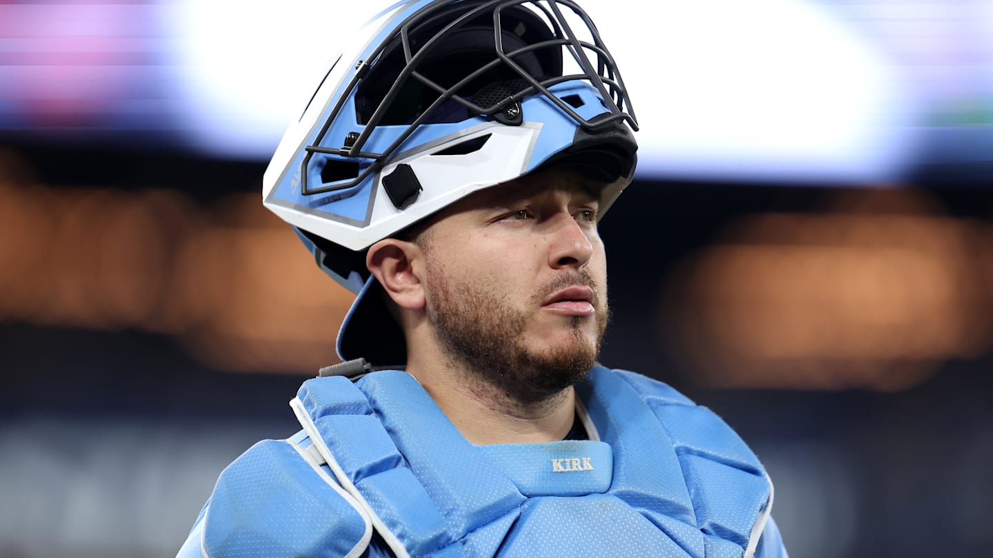 Blue Jay Alejandro Kirk earns ridiculously high defensive praise amid improvements