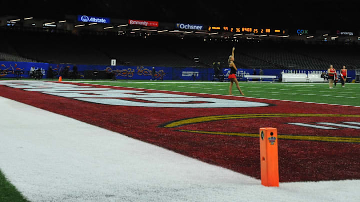 The Georgia Bulldogs endzone at Ceasar's Super Dome for the Allstate Sugar Bowl The Georgia Bulldogs endzone at Ceasar's Super Dome for the Allstate Sugar Bowl