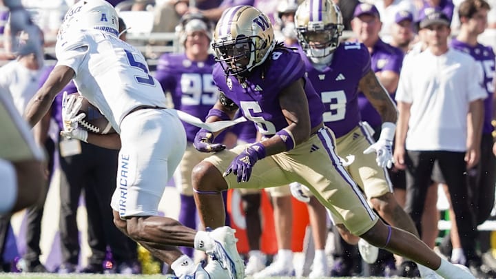 Davon Banks' final Husky game was against Tulsa, where he suffered a season-ending injury.