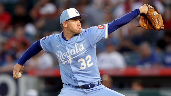 Kansas City Royals v Los Angeles Angels Kansas City Royals v Los Angeles Angels
