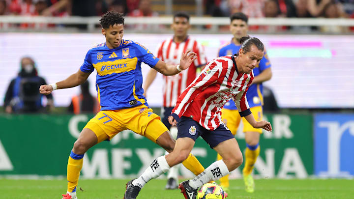Chivas v Tigres UANL  - Torneo Clausura 2025 Liga MX