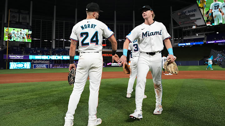 Los Angeles Dodgers v Miami Marlins