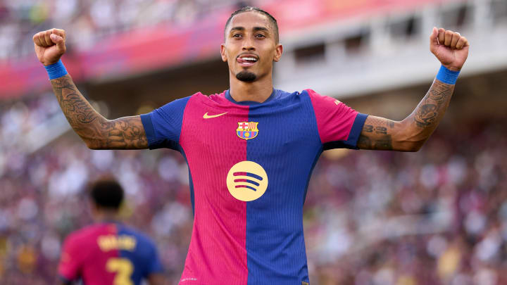 Raphinha foi o destaque na goleada do Barcelona