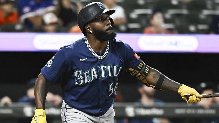 Jun 9, 2026; Baltimore, Maryland, USA; Seattle Mariners left fielder Randy Arozarena (56) hits a two run home run during the tenth inning against the Baltimore Orioles at Oriole Park at Camden Yards. Mandatory Credit: James A. Pittman-Imagn Images Jun 9, 2026; Baltimore, Maryland, USA; Seattle Mariners left fielder Randy Arozarena (56) hits a two run home run during the tenth inning against the Baltimore Orioles at Oriole Park at Camden Yards. Mandatory Credit: James A. Pittman-Imagn Images