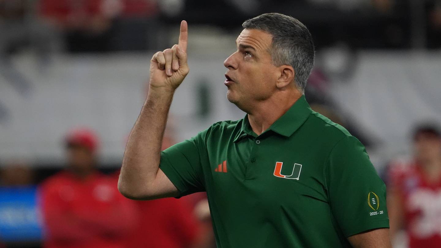 5-star QB commit Israel Abrams puts the word out that Miami's 2027 class is coming