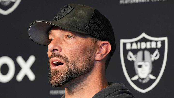  Las Vegas Raiders defensive coordinator Rob Leonard 